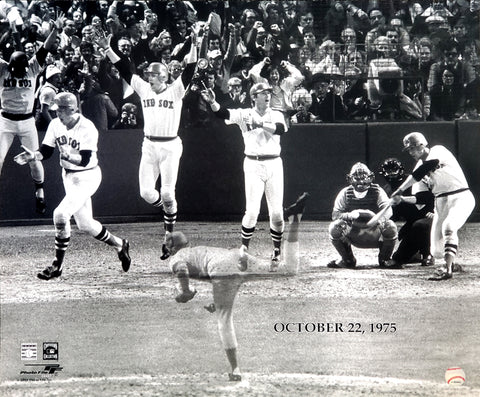 Carlton Fisk 1975 World Series Home Run Boston Red Sox Premium Poster Print - Photofile