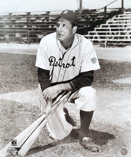 Hank Greenberg Detroit Tigers Classic Black-and-White Portrait (1945) Premium Poster Print