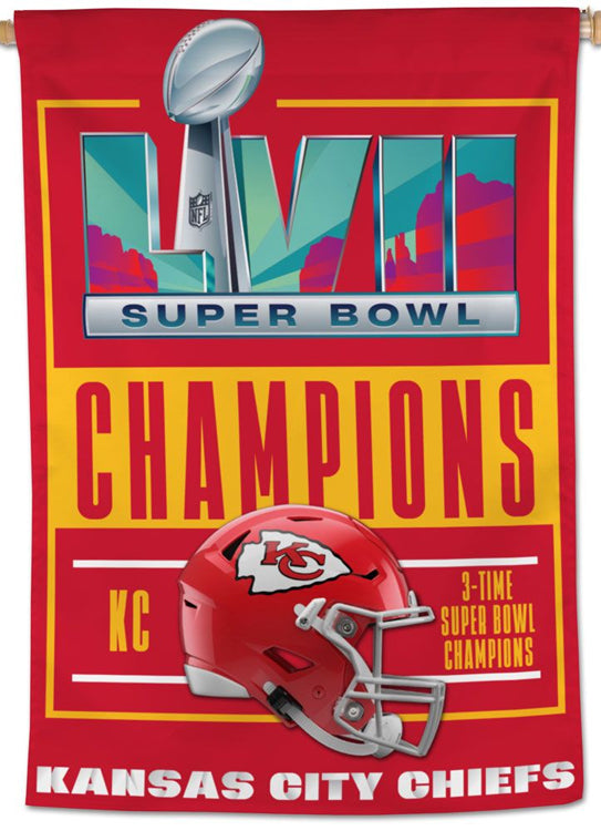 Patrick Mahomes Gunslinger Kansas City Chiefs Official NFL Football Wall  Poster - Trends International