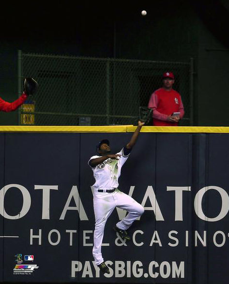 Lorenzo Cain "Game-Ending Robbery" (2019) Milwaukee Brewers Premium Poster Print - Photofile 16x20