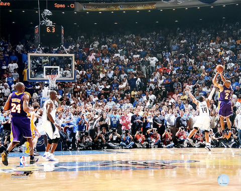Derek Fisher "Clutch" (2009 Finals Game 4) Los Angeles Lakers Premium Poster Print - Photofile 16x20