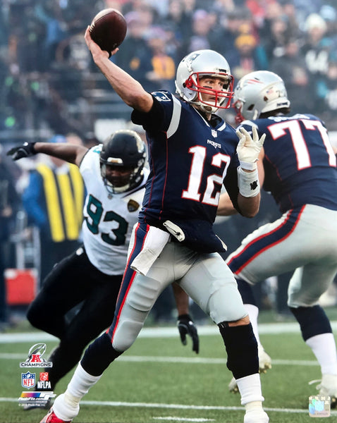 Tom Brady "Big Game Strike" New England Patriots Premium Poster - Photofile 16x20