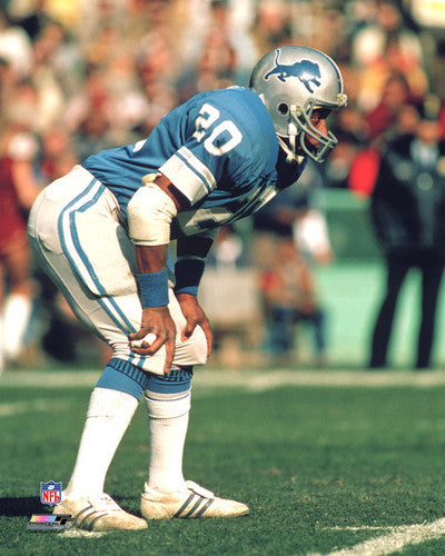 BILLY SIMS DETROIT LIONS 1980 ROY ACTION SIGNED 8x10