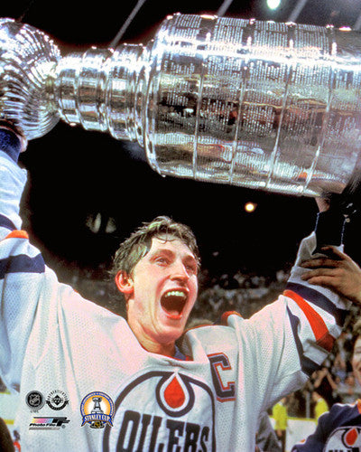 Wayne Gretzky "Cup Glory" (1984) Edmonton Oilers Stanley Cup Premium Poster Print - Photofile Inc.