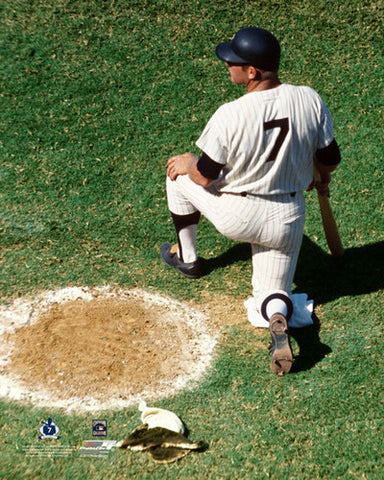 Mickey Mantle "On Deck" (c.1964) New York Yankees Premium Poster - Photofile Inc.