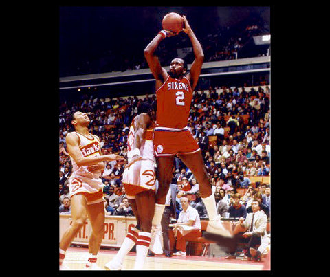 Moses Malone Superstar Philadelphia 76ers Vintage Original Poster -  Sports Illustrated by Marketcom 1983