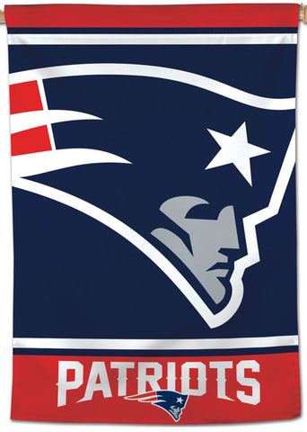 New England Patriots Official NFL Team Logo-Style 28x40 Wall BANNER - Wincraft Inc.