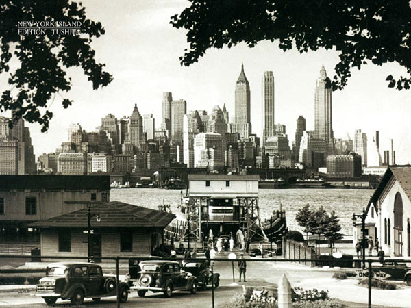 New York Classic from Black Island Skyline Governors & City Sports Poster c.1944 Whi – Warehouse