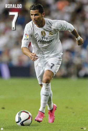 fotoelektrisk cache gammel Cristiano Ronaldo "Ferocious" Real Madrid CF Official La Liga Football –  Sports Poster Warehouse