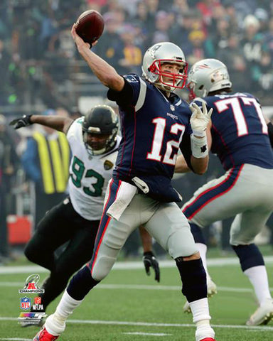 Tom Brady "Big Game Strike" New England Patriots Premium Poster - Photofile 16x20