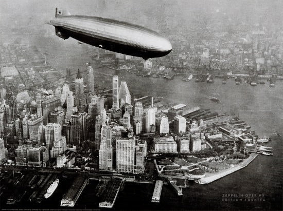 The Zeppelin LZ129 Hindenburg Airship Flying over Manhattan, New York 1936 Poster - Tushita Editions